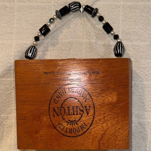 Polka Dot Beaded Handle Bag - Picture 3 of 6